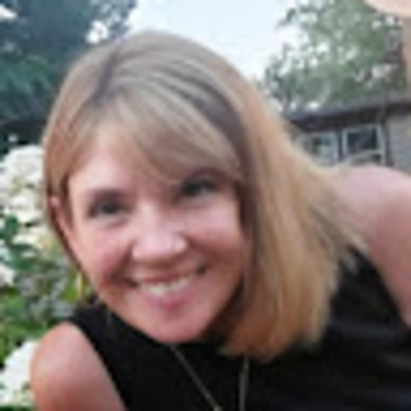 Meet your Posher, Laura - Picture 1 of 1